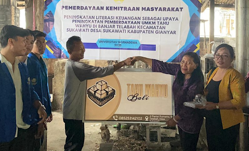 UMKM Tahu Wahyu Kini Lebih Cakap Finansial Berkat Program Kemitraan Warmadewa