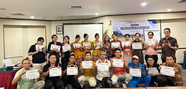 Dorong Kompetensi, Unwar Latih Staff Prama Sanur Beach